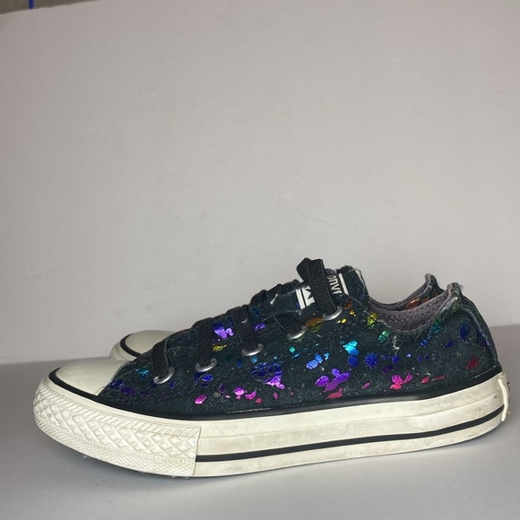 Chuck Taylor All Star Easy On Doodles Irridescent Pattern Canvas Sneakers - Picture 2 of 9
